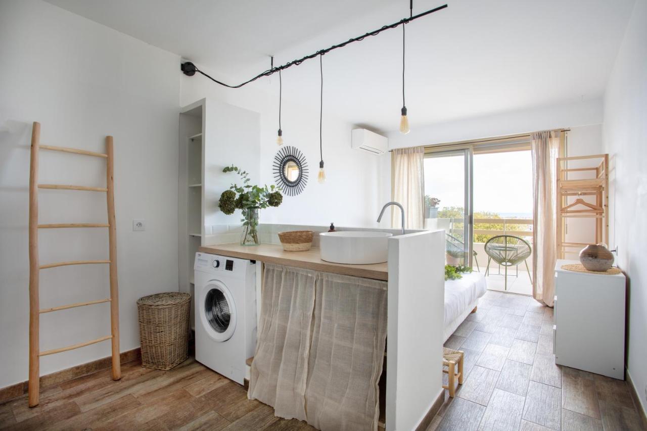 Agréable appartement avec vue mer et Parking Antibes Esterno foto