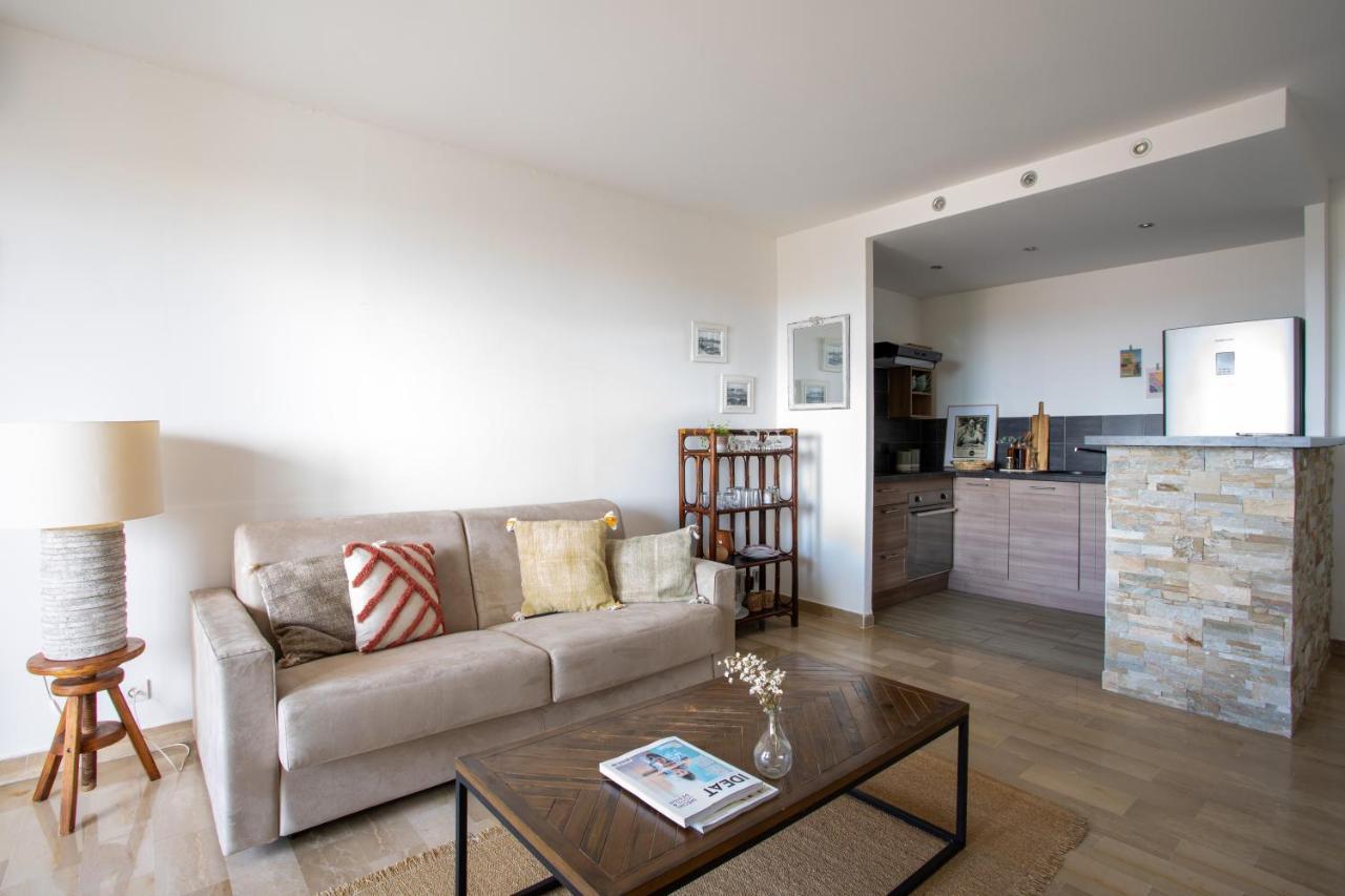 Agréable appartement avec vue mer et Parking Antibes Esterno foto