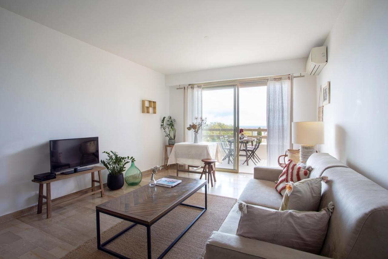 Agréable appartement avec vue mer et Parking Antibes Esterno foto
