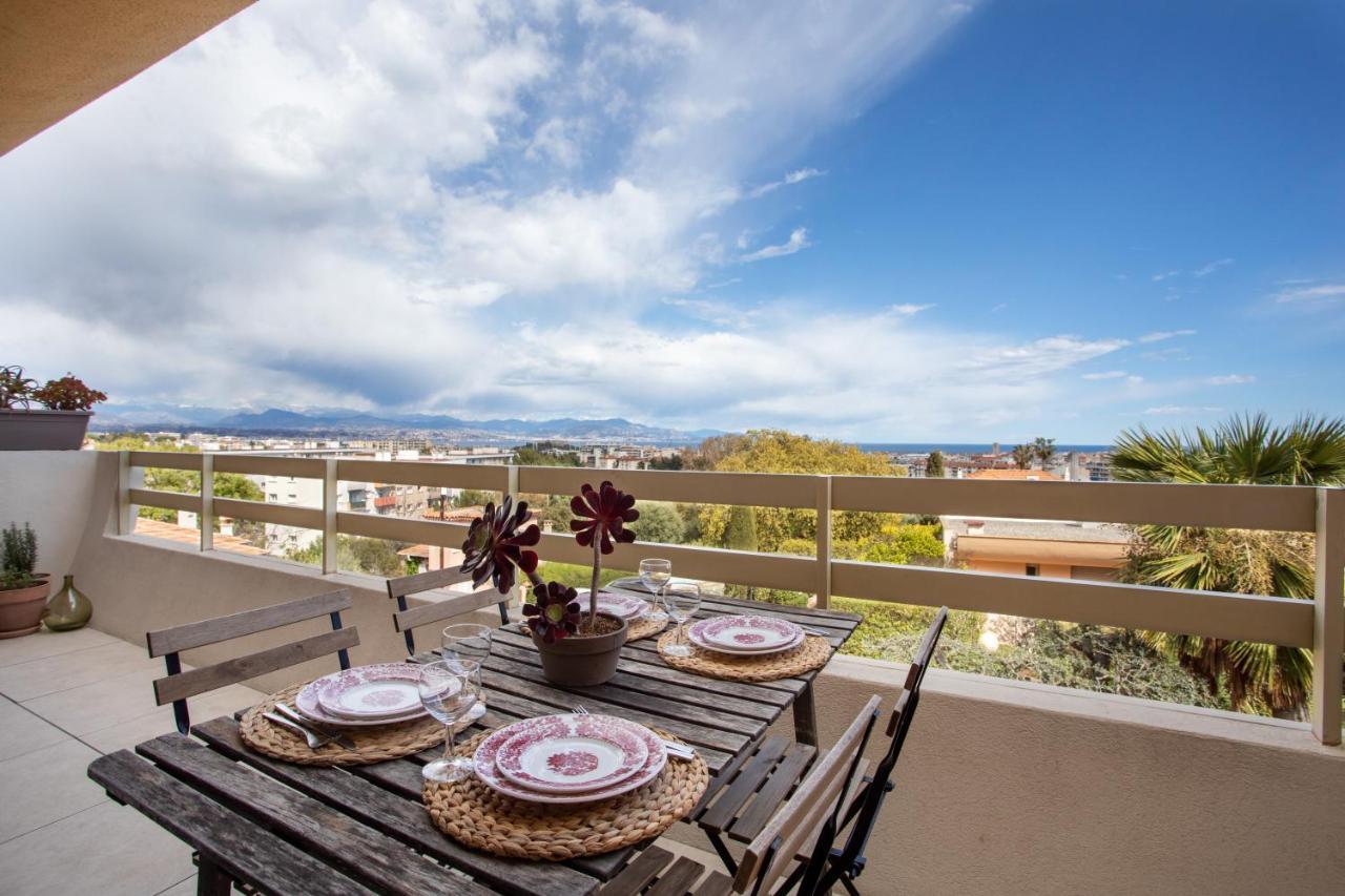 Agréable appartement avec vue mer et Parking Antibes Esterno foto